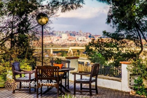 Hotelis pārdošanā Barcelona, Spānijā 3600 m2 Nr. 11955 - attēls 2