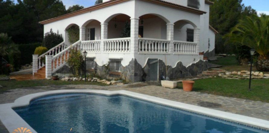 Māja Coma-Ruga, Tarragona, Spānijā 5 istabas, 147 m2 Nr. 11655