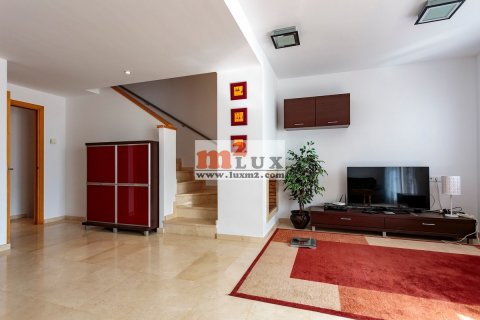 Rindu māja pārdošanā Lloret de Mar, Girona, Spānijā 4 istabas, 264 m2 Nr. 16699 - attēls 16