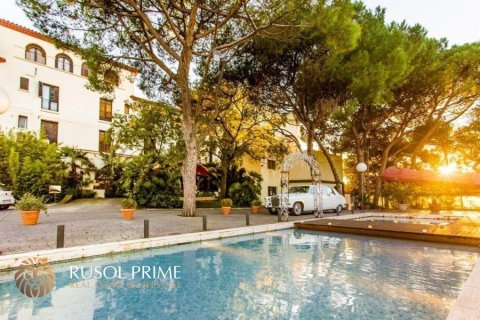 Hotelis pārdošanā Barcelona, Spānijā 3600 m2 Nr. 11955 - attēls 3