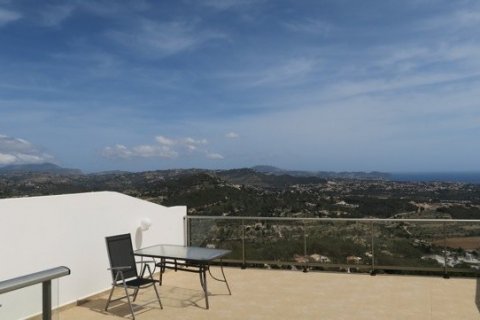 Bungalo pārdošanā Calpe, Alicante, Spānijā 3 istabas, 200 m2 Nr. 24928 - attēls 2