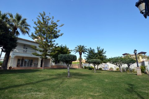 Villa pārdošanā Cabo Roig, Alicante, Spānijā 6 istabas, 450 m2 Nr. 19243 - attēls 4