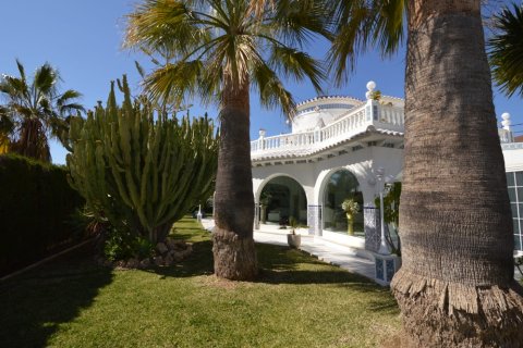 Villa pārdošanā Cabo Roig, Alicante, Spānijā 4 istabas, 253 m2 Nr. 19199 - attēls 8
