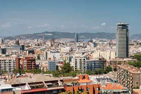 Price, location, size? Learn about the main factors to buy property in Spain