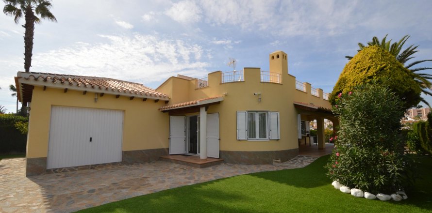 Villa Cabo Roig, Alicante, Spānijā 3 istabas, 186 m2 Nr. 19190