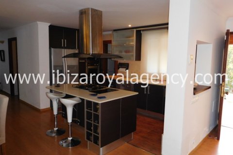 Villa īrēšanai Sant Miquel de Balansat, Ibiza, Spānijā 3 istabas, 250 m2 Nr. 30889 - attēls 11