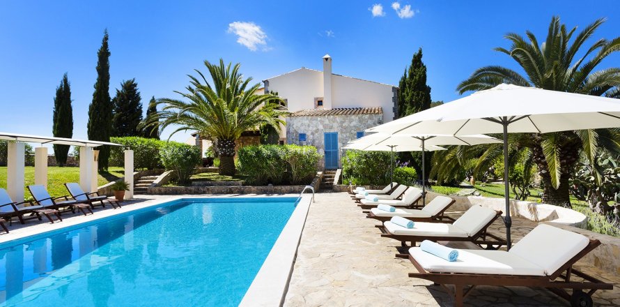 Finca Petra, Mallorca, Spānijā 10 istabas, 647 m2 Nr. 32437