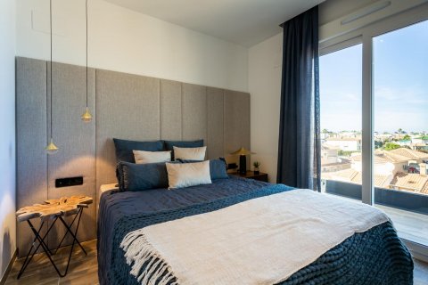 Penthauss pārdošanā Punta Prima, Alicante, Spānijā 3 istabas, 98 m2 Nr. 37905 - attēls 8