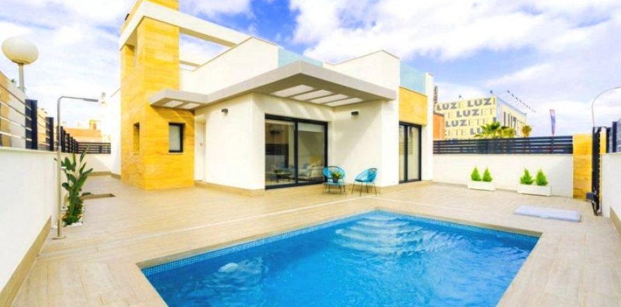 Villa Torrevieja, Alicante, Spānijā 3 istabas, 274 m2 Nr. 43357