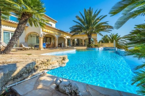 Villa pārdošanā Moraira, Alicante, Spānijā 5 istabas, 390 m2 Nr. 44253 - attēls 1