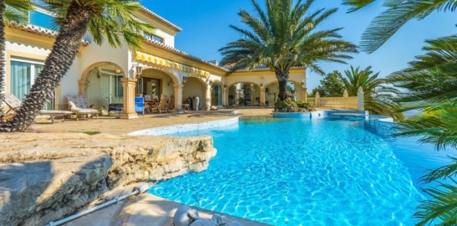 Villa Moraira, Alicante, Spānijā 5 istabas, 390 m2 Nr. 44253