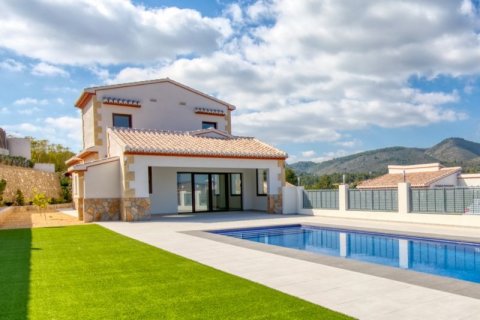 Villa pārdošanā Javea, Alicante, Spānijā 3 istabas, 200 m2 Nr. 43998 - attēls 2