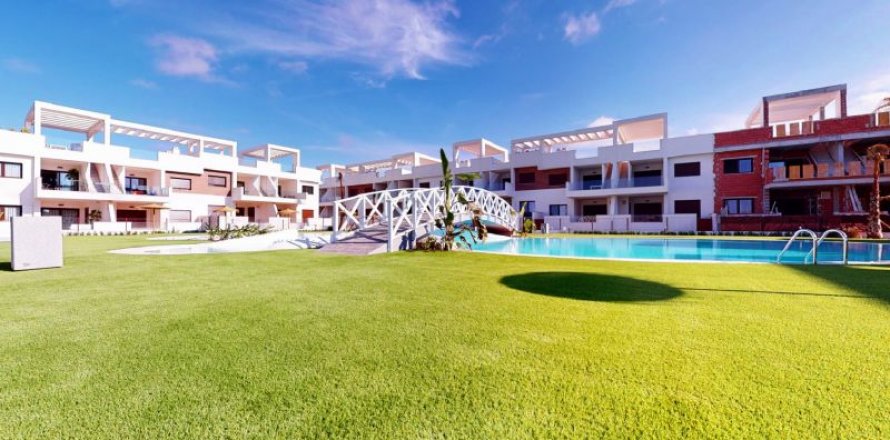 Rindu māja Torrevieja, Alicante, Spānijā 2 istabas, 131 m2 Nr. 42381