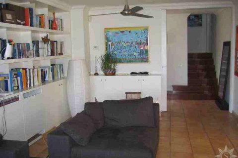 Villa pārdošanā Barcelona, Spānijā 4 istabas, 220 m2 Nr. 41463 - attēls 14