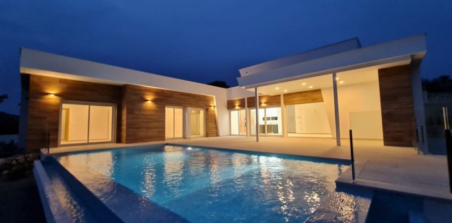 Villa Calpe, Alicante, Spānijā 3 istabas, 329 m2 Nr. 44459