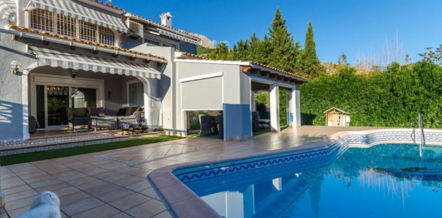 Villa Altea, Alicante, Spānijā 3 istabas, 387 m2 Nr. 42988