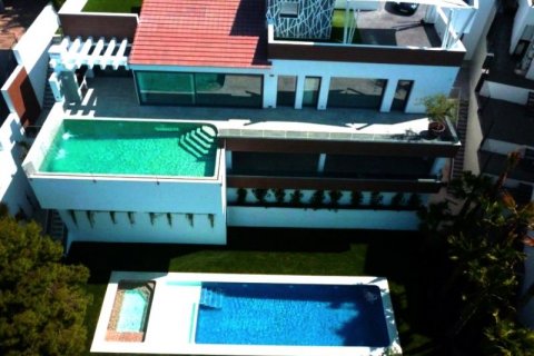 Villa pārdošanā Altea, Alicante, Spānijā 4 istabas, 640 m2 Nr. 44384 - attēls 3