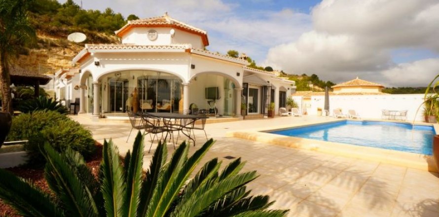Villa Calpe, Alicante, Spānijā 5 istabas, 262 m2 Nr. 42602