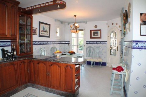 Villa pārdošanā Finestrat, Alicante, Spānijā 5 istabas, 335 m2 Nr. 45474 - attēls 8