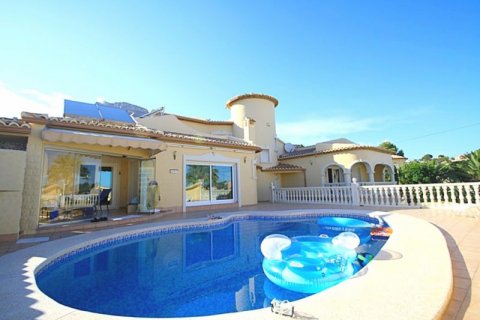 Villa pārdošanā Calpe, Alicante, Spānijā 5 istabas, 400 m2 Nr. 45646 - attēls 1