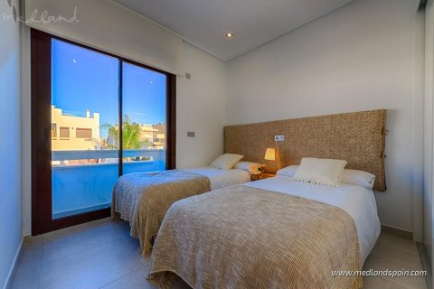 Rindu māja pārdošanā Pilar de la Horadada, Alicante, Spānijā 3 istabas, 93 m2 Nr. 47503 - attēls 10