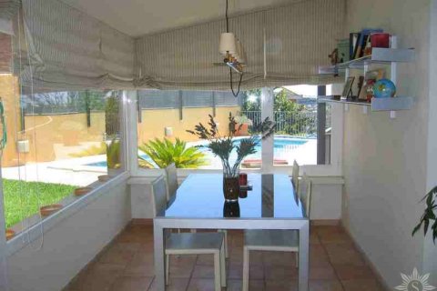 Villa pārdošanā Barcelona, Spānijā 4 istabas, 220 m2 Nr. 41463 - attēls 11