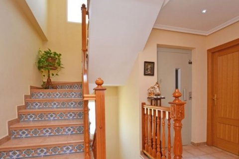 Villa pārdošanā El Campello, Alicante, Spānijā 3 istabas, 450 m2 Nr. 44034 - attēls 10