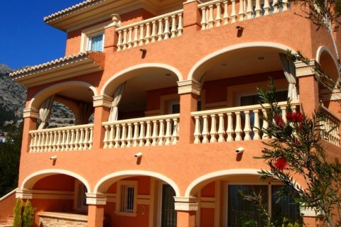 Villa pārdošanā Altea, Alicante, Spānijā 5 istabas, 480 m2 Nr. 42724 - attēls 2