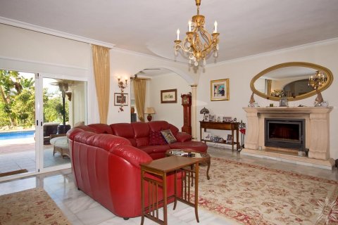 Villa pārdošanā Marbella, Malaga, Spānijā 4 istabas, 340 m2 Nr. 41414 - attēls 11