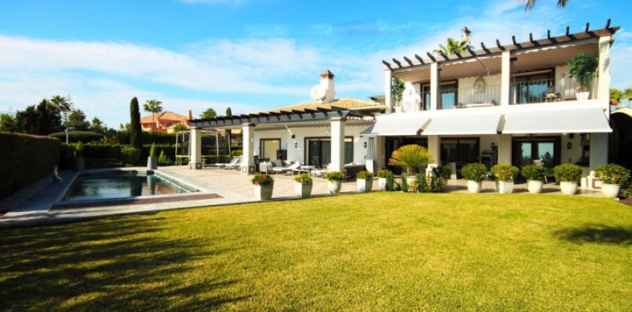 Villa Marbella, Malaga, Spānijā 6 istabas, 750 m2 Nr. 44600