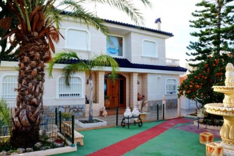 Villa pārdošanā El Campello, Alicante, Spānijā 7 istabas, 470 m2 Nr. 44103 - attēls 6