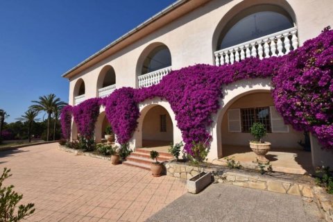 Villa pārdošanā La Nucia, Alicante, Spānijā 8 istabas, 1029 m2 Nr. 44589 - attēls 2