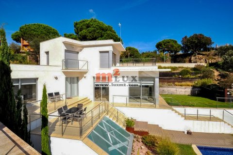 Villa pārdošanā Lloret de Mar, Girona, Spānijā 4 istabas, 453 m2 Nr. 47768 - attēls 17