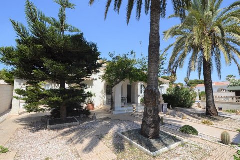 Villa pārdošanā La Zenia, Alicante, Spānijā 3 istabas, 150 m2 Nr. 47888 - attēls 1