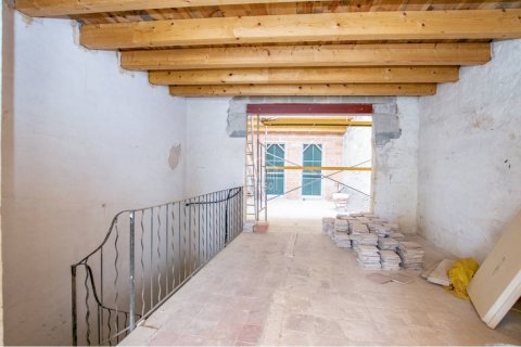 Rindu māja pārdošanā Mahon, Menorca, Spānijā 4 istabas, 246 m2 Nr. 47969 - attēls 2
