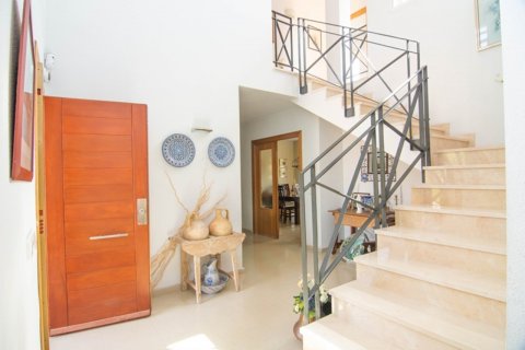 Villa pārdošanā La Nucia, Alicante, Spānijā 5 istabas, 290 m2 Nr. 50082 - attēls 19