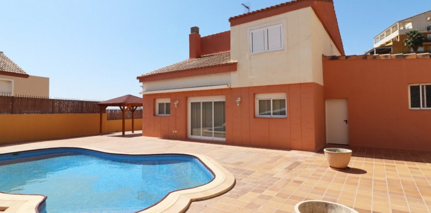 Māja Finestrat, Alicante, Spānijā 4 istabas, 500 m2 Nr. 50710