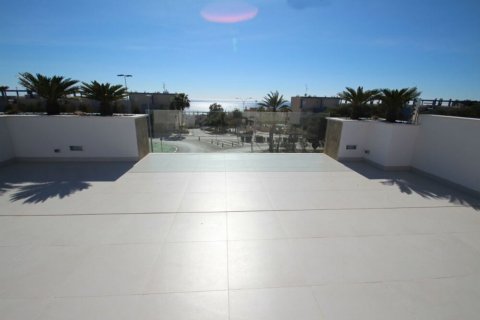 Villa pārdošanā San Miguel de Salinas, Alicante, Spānijā 4 istabas, 197 m2 Nr. 49751 - attēls 17