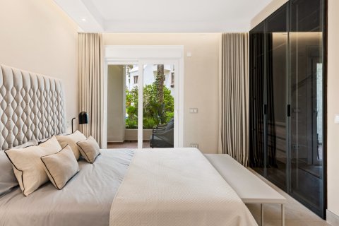 Dzīvoklis pārdošanā Estepona, Malaga, Spānijā 4 istabas, 137 m2 Nr. 53527 - attēls 3