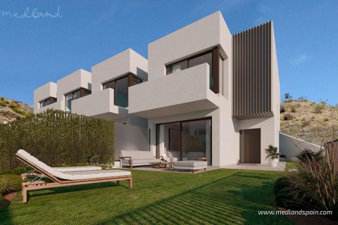 Rindu māja pārdošanā Rincon de la Victoria, Malaga, Spānijā 4 istabas, 253 m2 Nr. 52957 - attēls 1