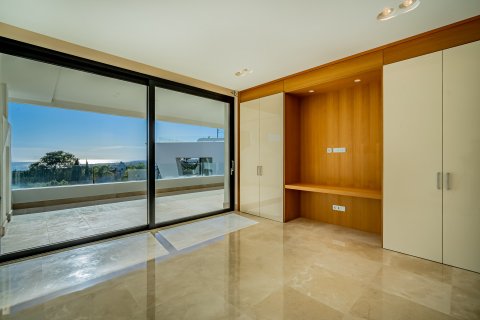 Dvīņu māja pārdošanā Marbella Golden Mile, Malaga, Spānijā 4 istabas, 528 m2 Nr. 53500 - attēls 13