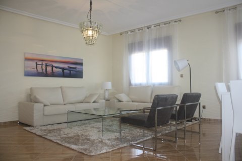 Villa pārdošanā Torrevieja, Alicante, Spānijā 3 istabas, 319 m2 Nr. 58800 - attēls 2