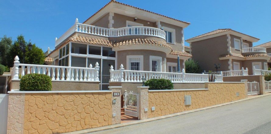 Villa Los Balcones, Alicante, Spānijā 3 istabas, 125 m2 Nr. 58521