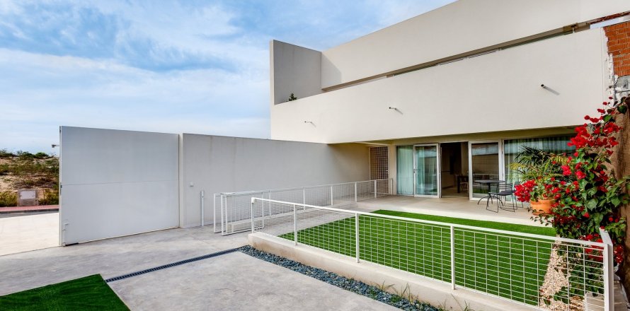 Bungalo Los Balcones, Alicante, Spānijā 2 istabas, 72 m2 Nr. 58019