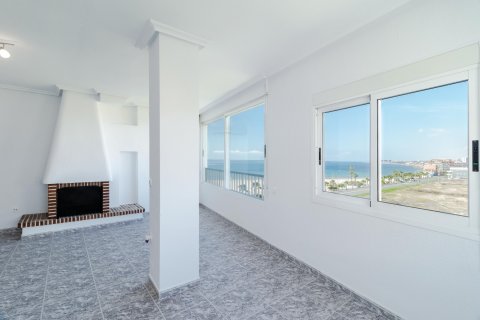 Rindu māja pārdošanā Torrevieja, Alicante, Spānijā 3 istabas, 89 m2 Nr. 58467 - attēls 4
