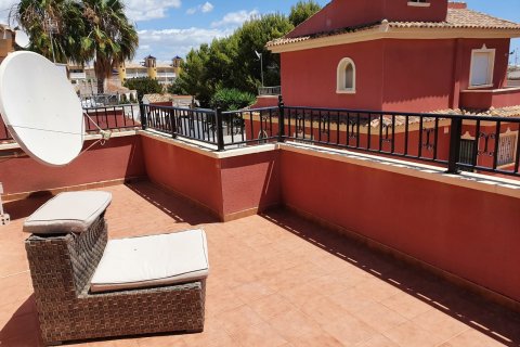 Villa pārdošanā La Zenia, Alicante, Spānijā 3 istabas, 100 m2 Nr. 58420 - attēls 5