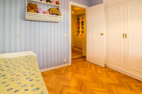 Dvīņu māja pārdošanā Alcobendas, Madrid, Spānijā 6 istabas, 400 m2 Nr. 60948 - attēls 29