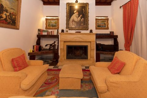 Rindu māja pārdošanā El Puerto de Santa Maria, Cadiz, Spānijā 3 istabas, 441 m2 Nr. 62096 - attēls 9