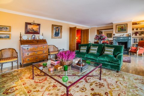 Dvīņu māja pārdošanā Alcobendas, Madrid, Spānijā 6 istabas, 400 m2 Nr. 60948 - attēls 1