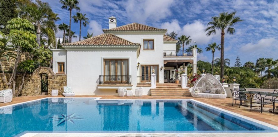 Villa El Paraiso, Alicante, Spānijā 16 istabas, 890.28 m2 Nr. 62035
